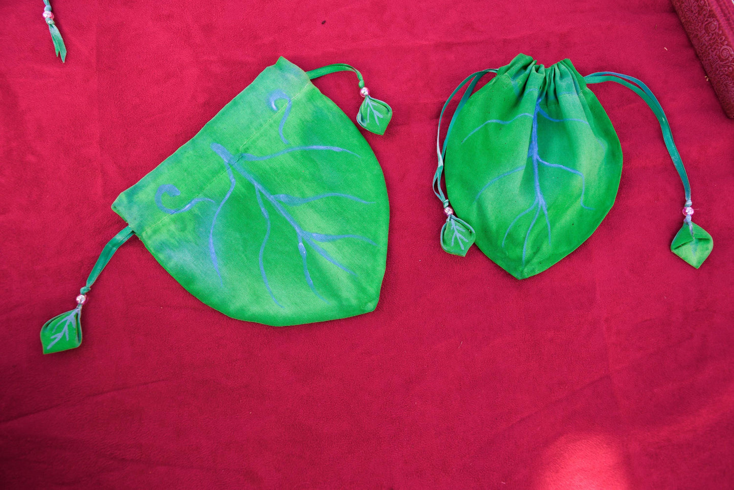 Bolsas de Folhas dos Reinos Verdejantes ~ Bolsa de puxar