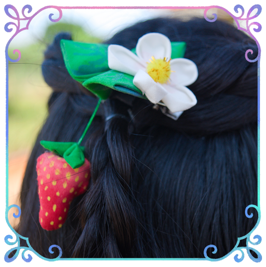 Morango Encantado: Não Coma (Presilha de cabelo com aroma de morango)
